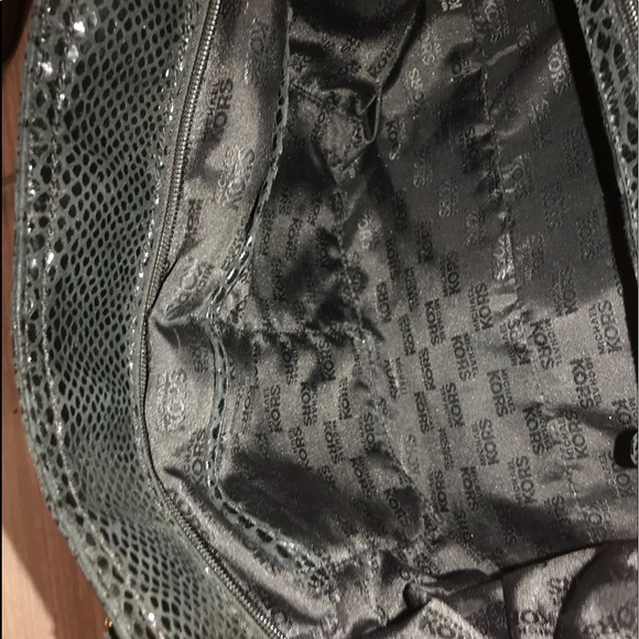 Michael Kors tote - Picture 8 of 8